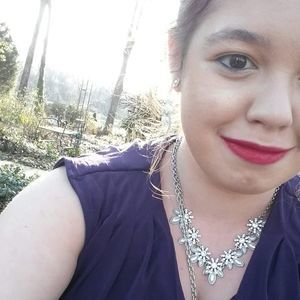 Meet your Posher, Ella